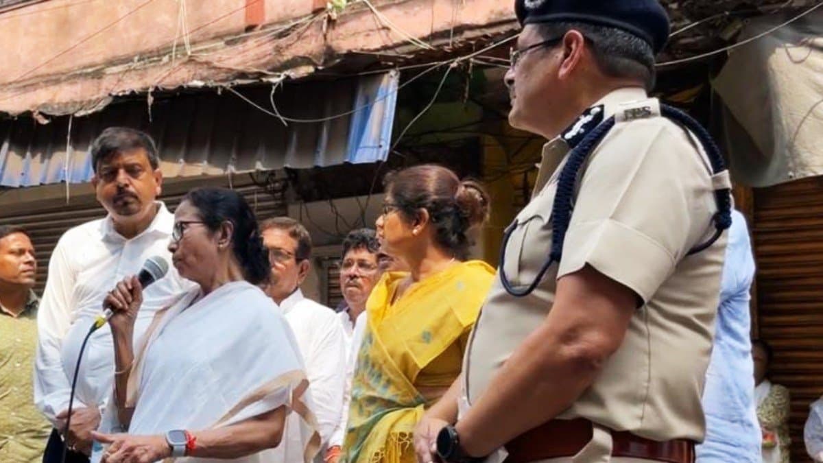 CM Mamata Banerjee visits Burrabazar