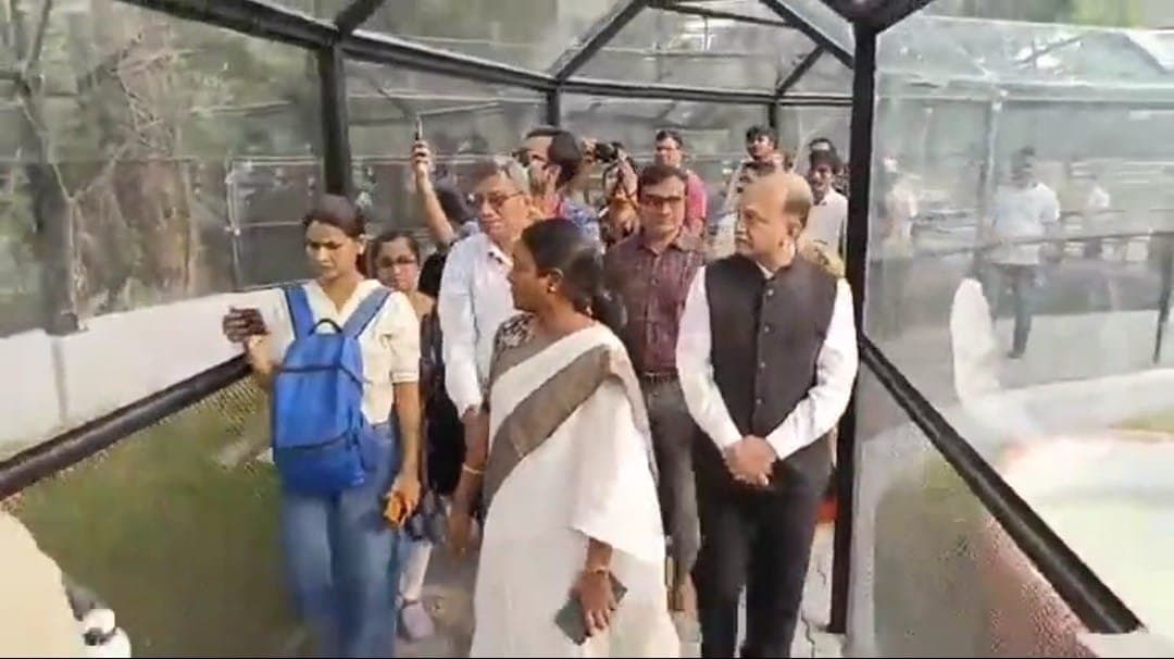 new system introduced in alipore zoo named walk in way_gnr