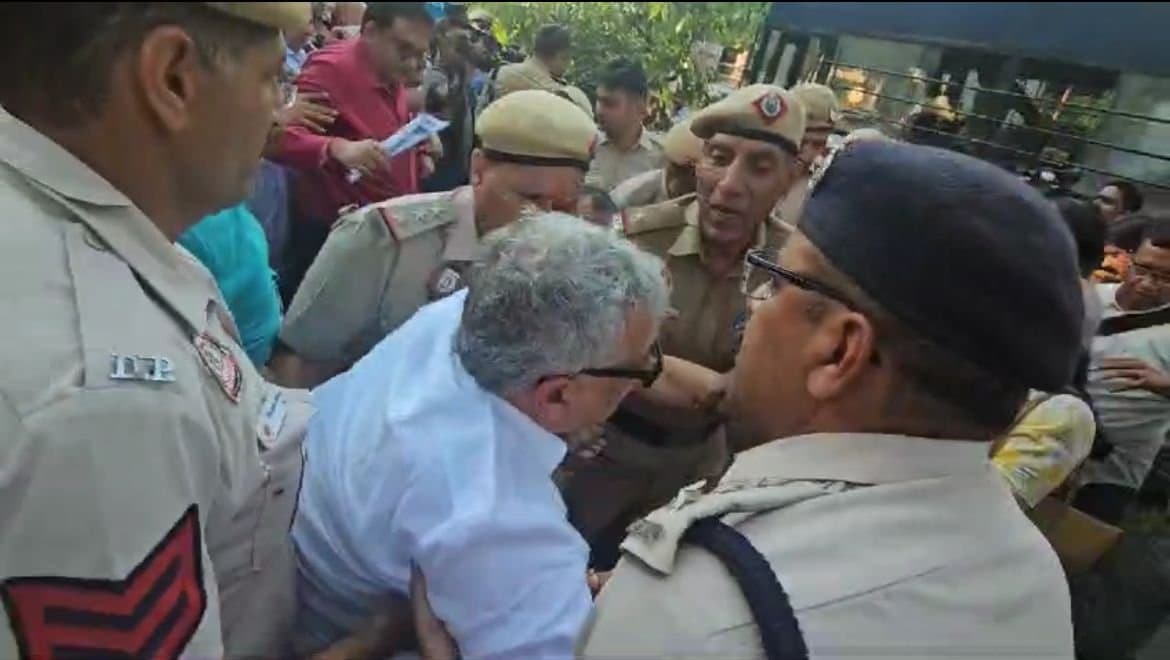 Protesting Trinamool MPs Dragged, Detained By Cops Outside Poll Body Office