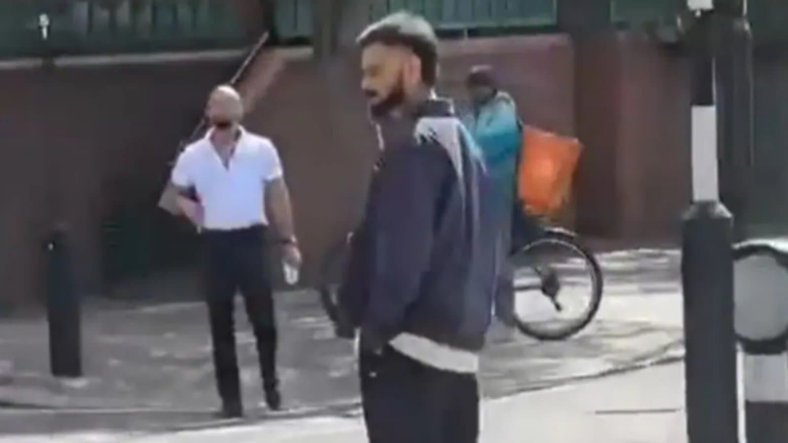 Virat Kohli spotted in London after odi series against Srilanka spt 
