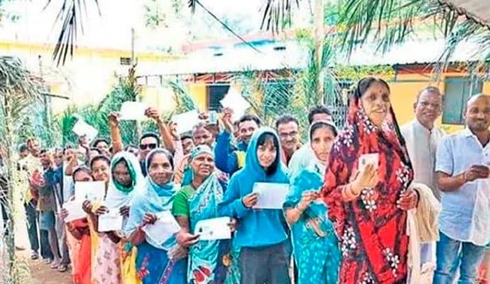 Madhya Pradesh, Chhattisgarh Vote Today In High-Stakes Battle