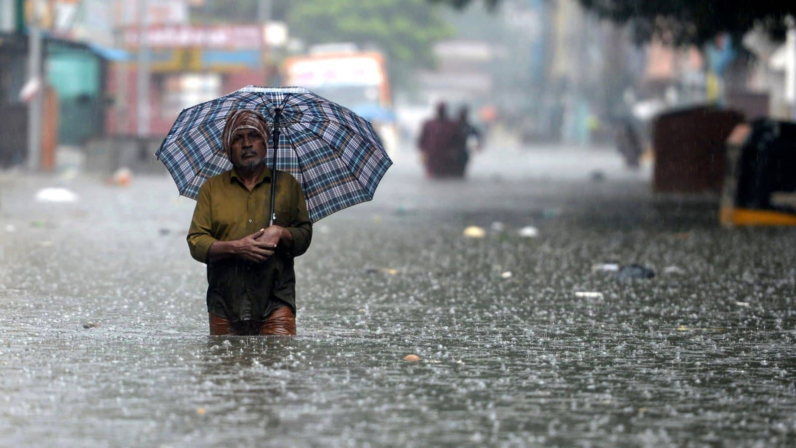 At least 17 dead, 11 missing after heavy rainfall in Gujarat & parts of Rajasthan gnr 