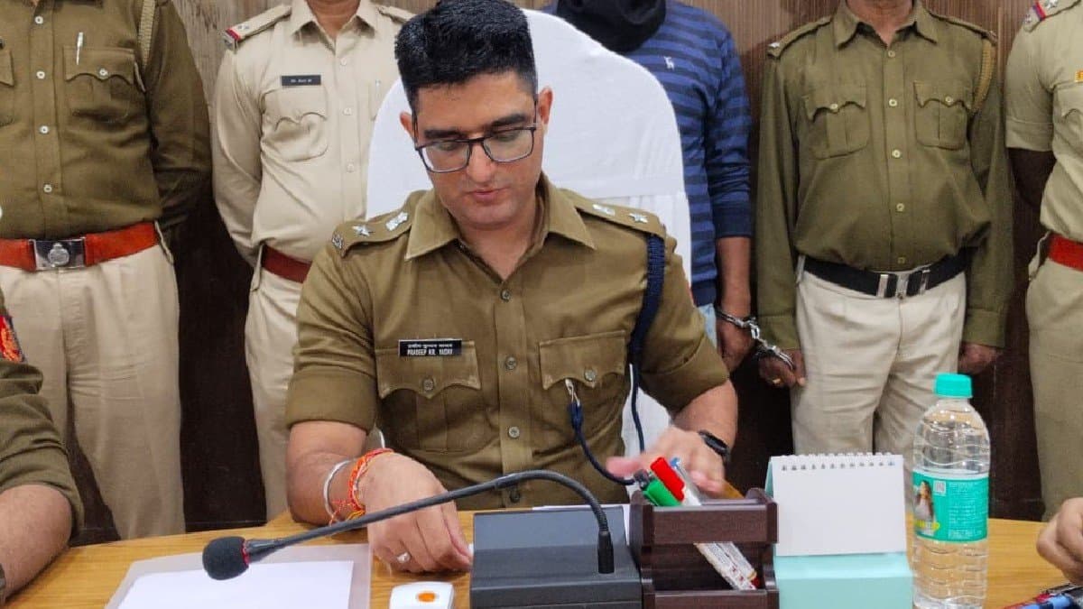 large amount of weapons recovered in Malda again youth arrested 