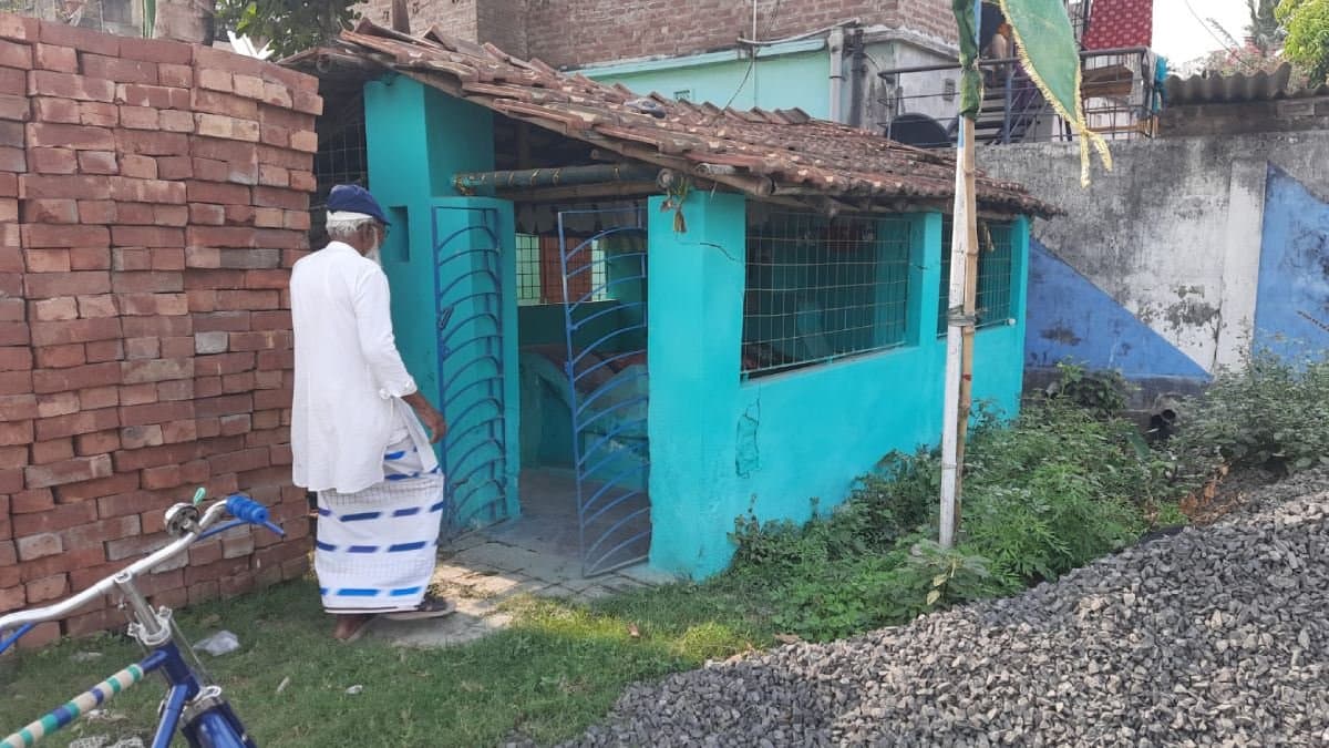 Picture of religious harmony in Bhadreshwar