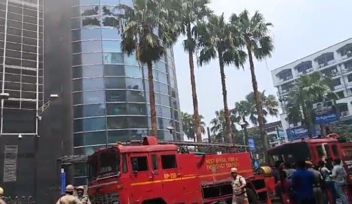 Massive fire breaks out at Kolkata’s Acropolis mall