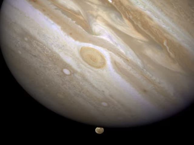 Jupiter's Great Red Spot Changes Colour And Jiggles, Reveals NASA
