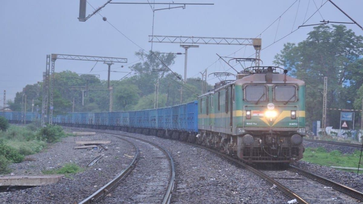 The longest train of India has 295 coaches runs with six locomotives