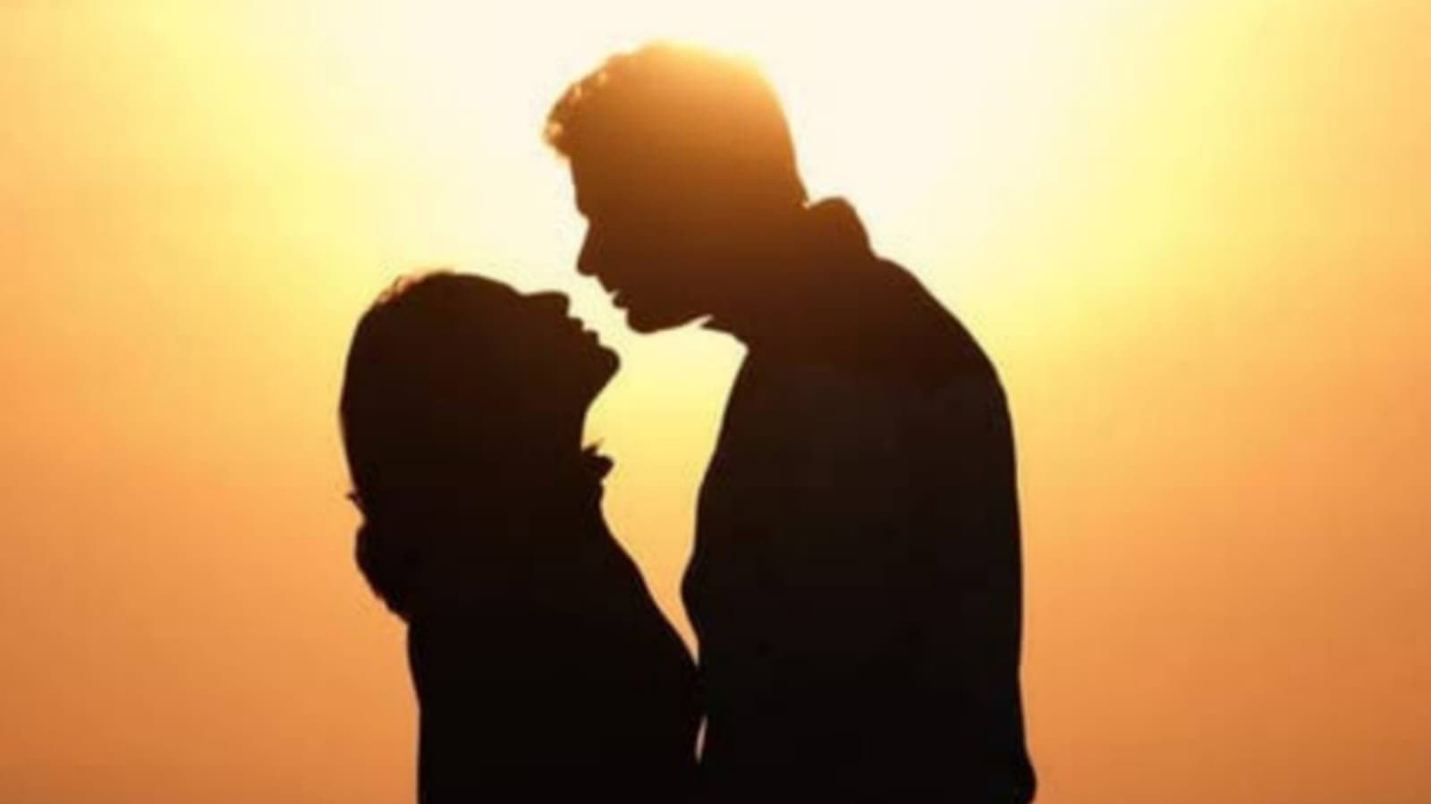This bollywood actor took permission from wife and in laws before performing a kissing scene 