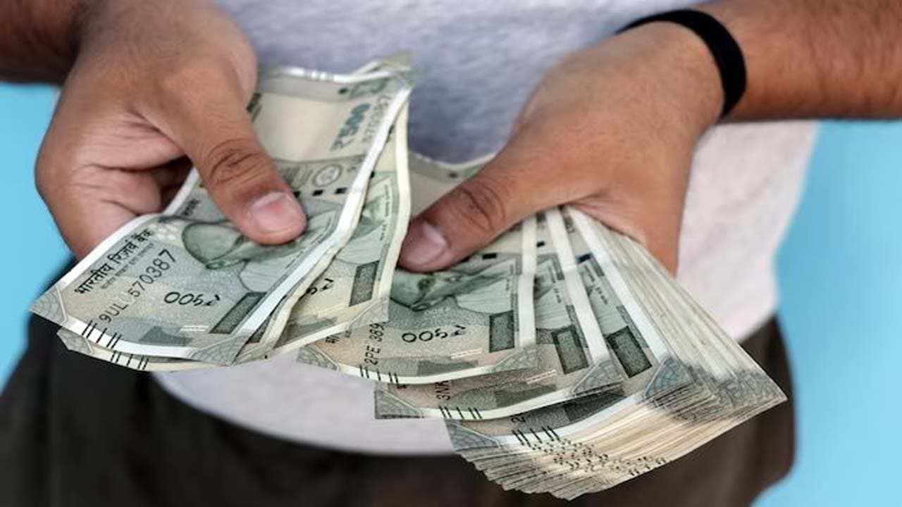 Savings are possible even with a salary of RS 25000 follow this formula
