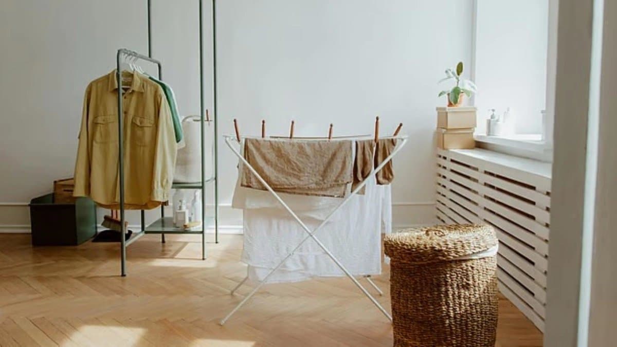  These tips help to dry clothes indoors easily 