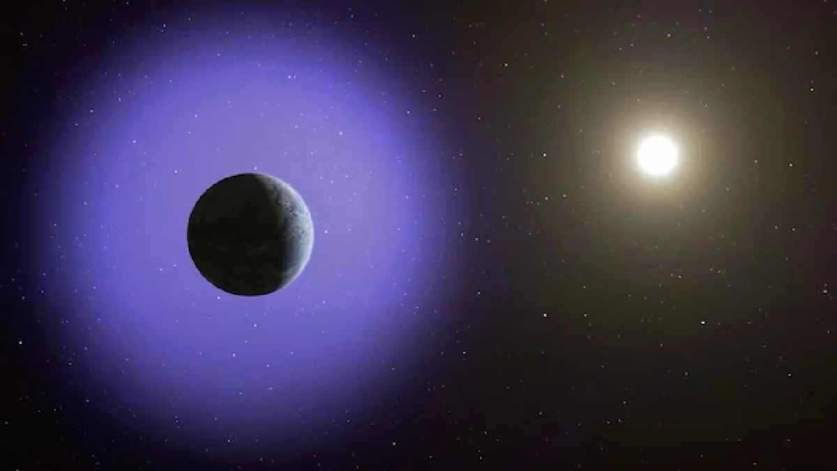 Moon Titan of Saturn is behaving unusually