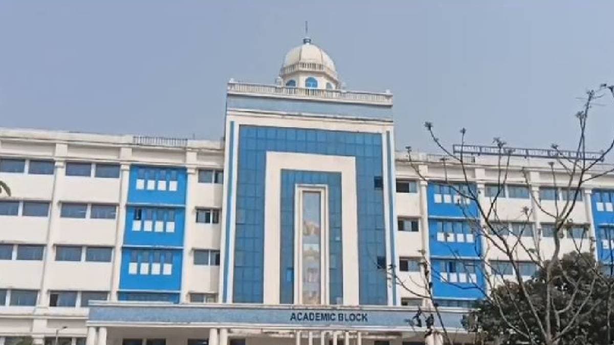 medical student mysterious death at cooch behar gnr