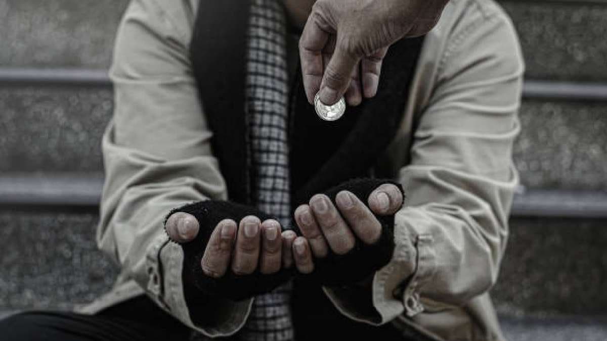 Worlds richest beggar owns Mumbai flats gnr