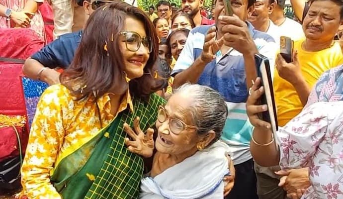 rachana banerjee election campaign in chinsurah