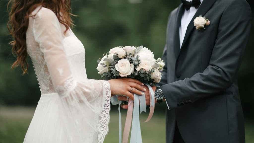 Marriage Lasted Just One Hour Groom Cheated Bride By Secret Affair with Her Cousin