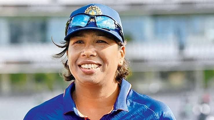 Jhulan Goswami wants East Bengal footballers to enjoy the derby