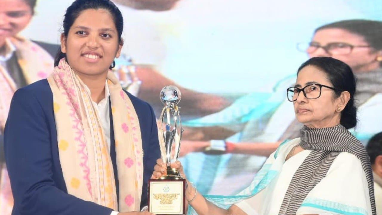 Mamata Banerjee, Richa Ghosh