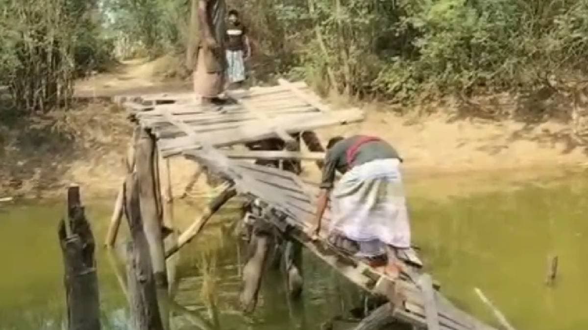 people of kultali and raidighi faces huge problems as local bridge collapsed