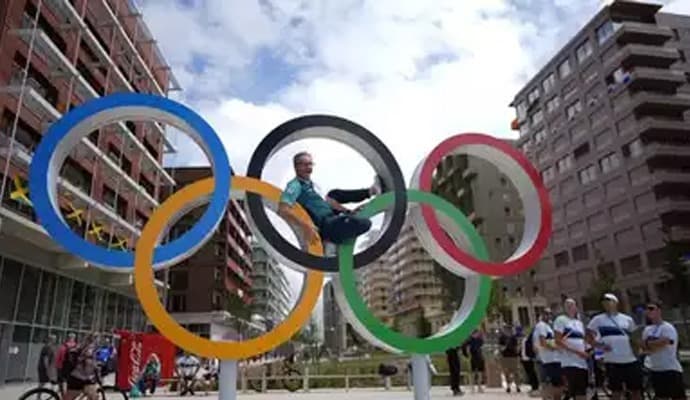 strike threat casts shadow on paris olympics opening ceremony plans spt