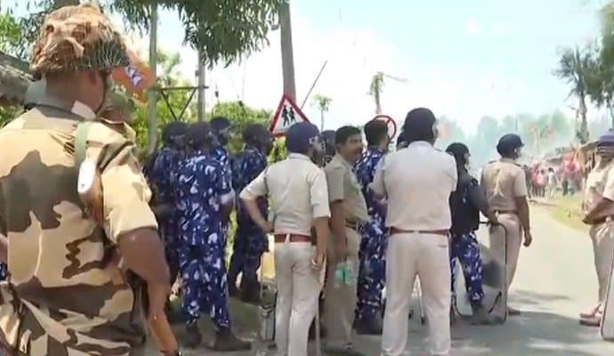 Bjp worker allegedly murdered, chaos at nandigram