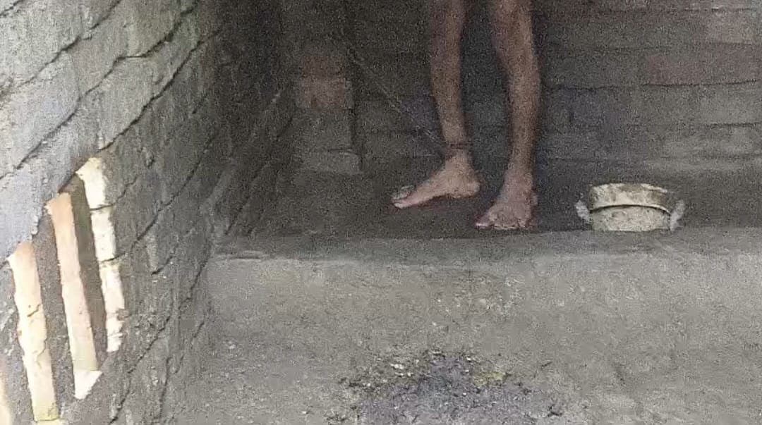 South 24 Parganas A 45 year old man was kept in detention by tying a chain on his leg for last 30 years gnr 