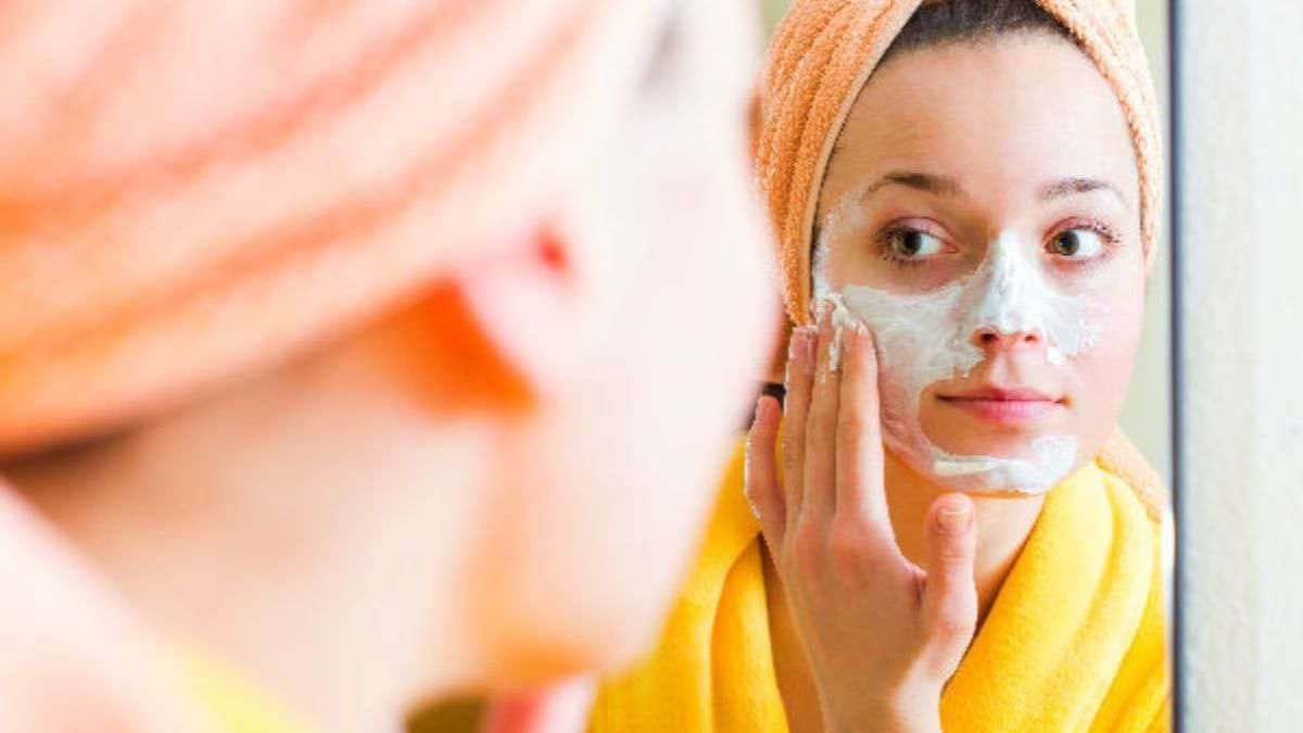 this home made natural cream can reduce dark spots and make your skin tone bright prevents acne dark circles also lif 