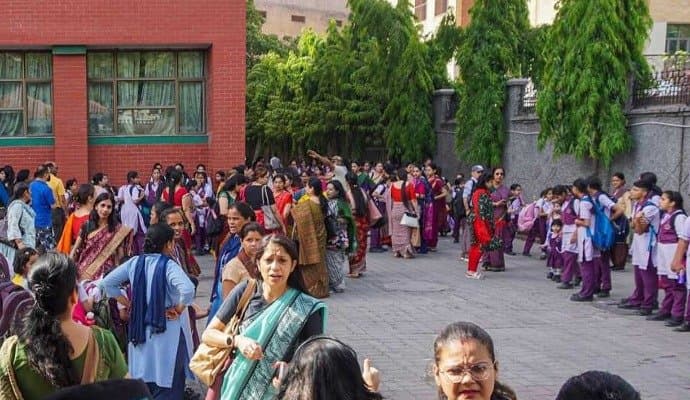 Bomb threat at 100 Delhi, Noida schools