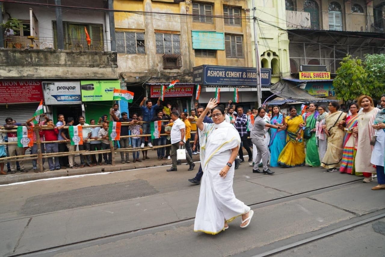 mamata banerjee praises sudip and naina