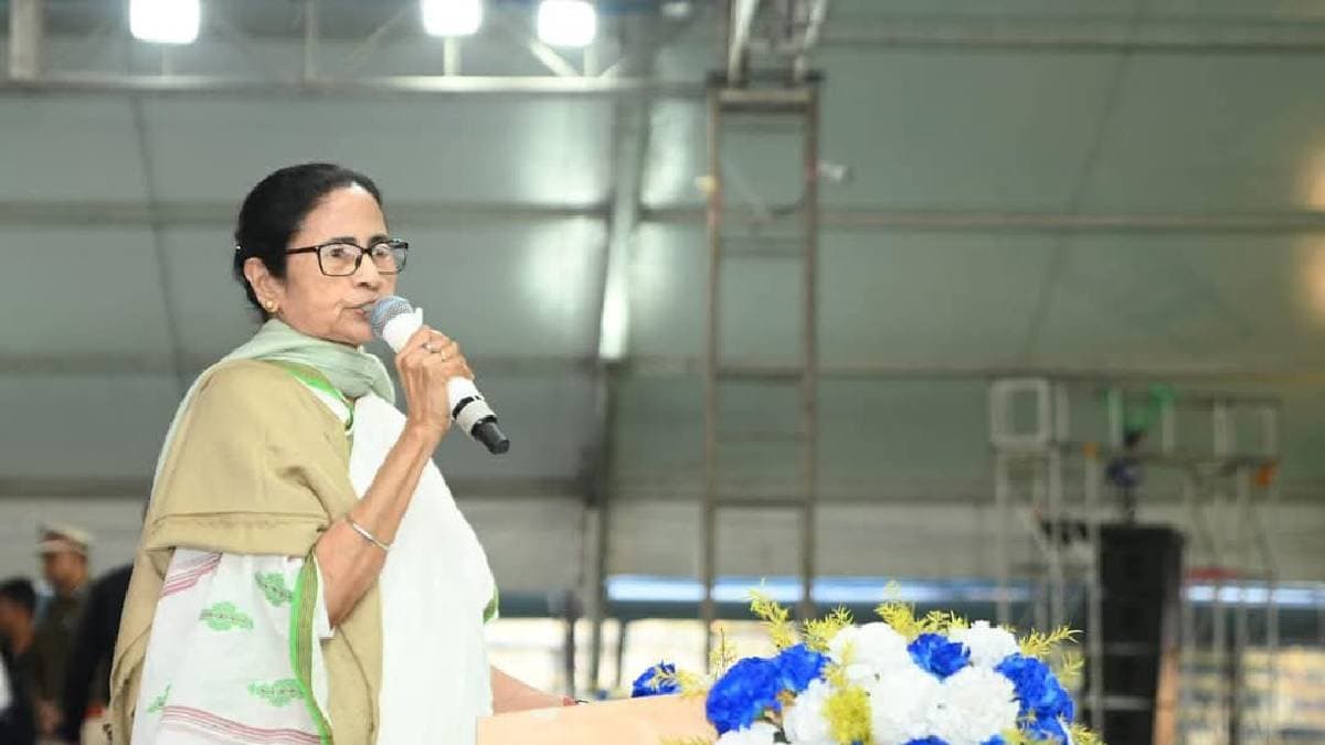 mamata banerjee at malda again opens up on rg kar verdict gnr