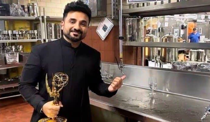 Vir Das: এমি অ্যাওয়ার্ড হাতে পুরনো স্মৃতির পথে কেন ফিরে গেলেন  বীর দাস?