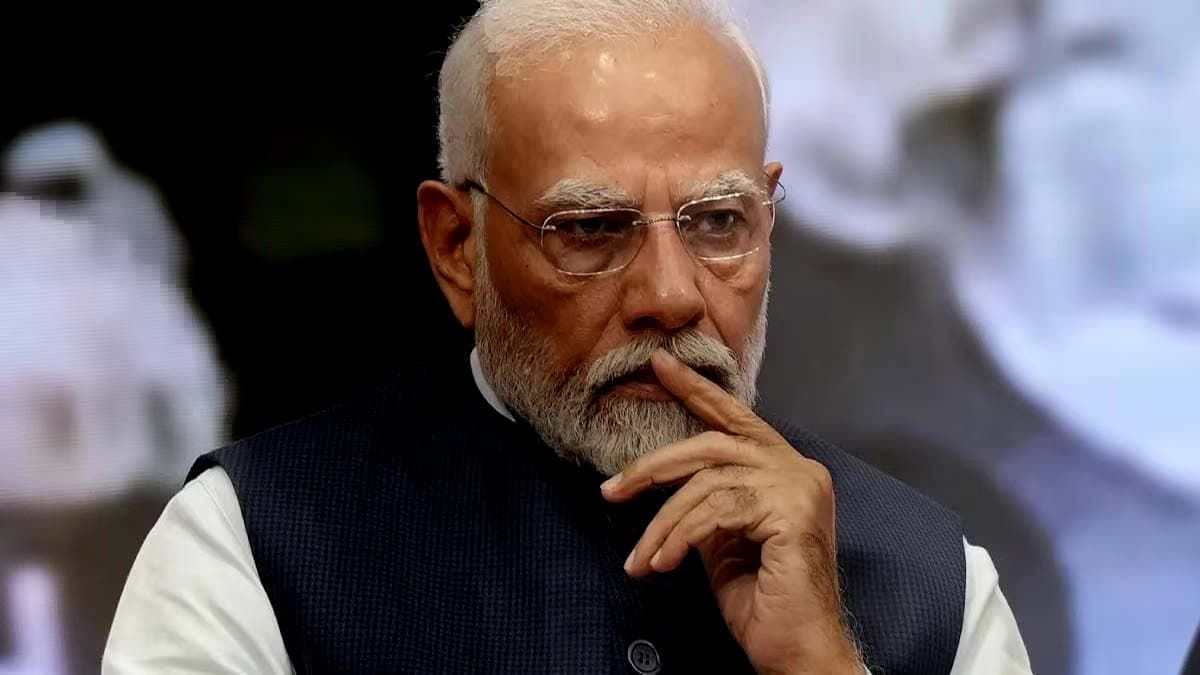 Why GST on bidis drop to 18 percent but cigarettes gutkha rises to 40 persent 