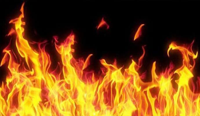 fire broke out at burdwan university area