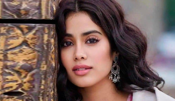 Janhavi Kapoor: বলিউড অভিনেতাদের নিয়ে মুখ খুললেন জাহ্নবী! কী গোপন তথ্য ফাঁস করলেন অভিনেত্রী?
