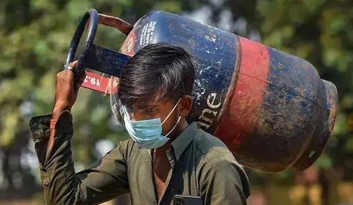 commercial lpg cylinder price hike