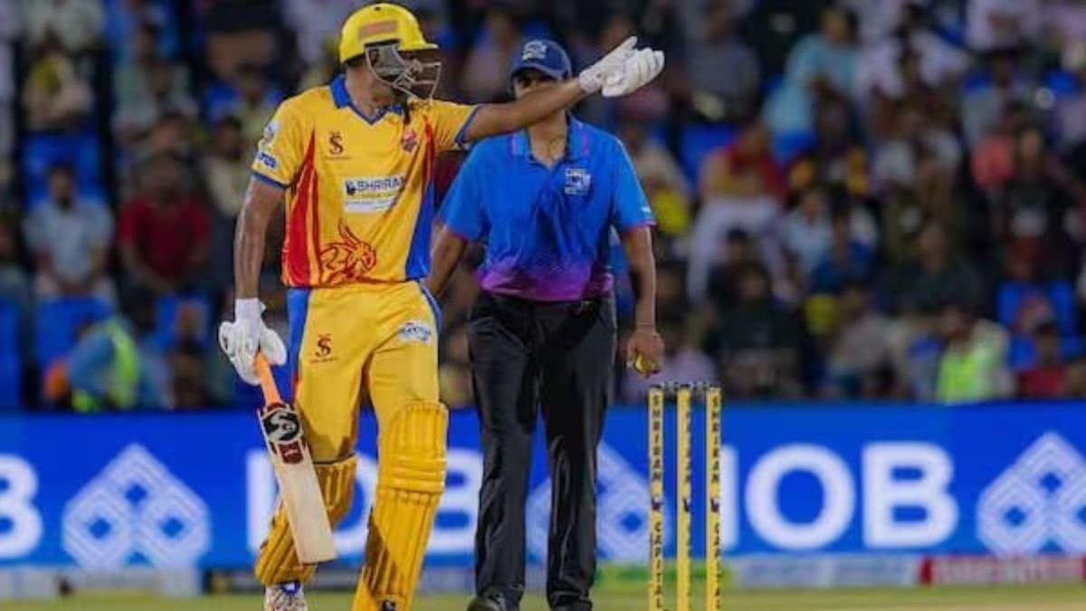 Ravichandran  Ashwins angry action in the Tamil Nadu Premier League has earned him a big penalty