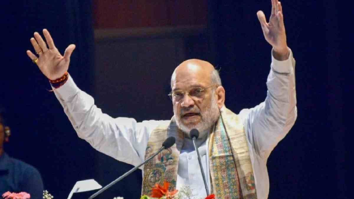 Amit Shah says To Chief Ministers that Identify All Pakistanis In India and Send Them Back