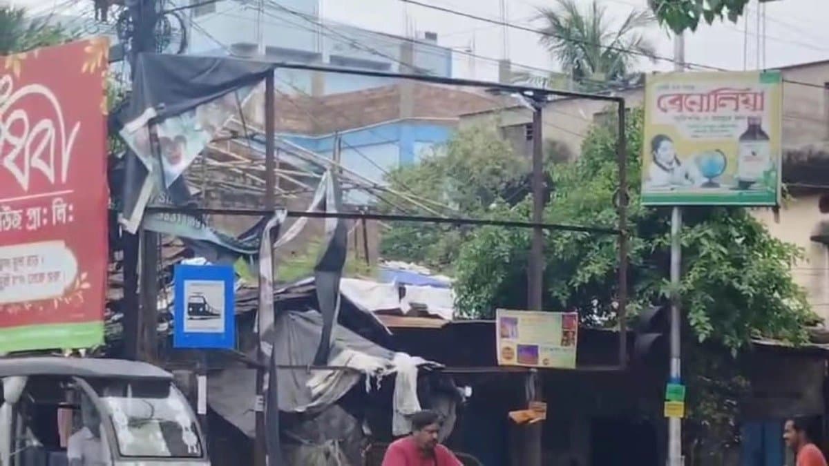 TMC banner mysteriously vanished in various places in Chinsurah complaint lodged