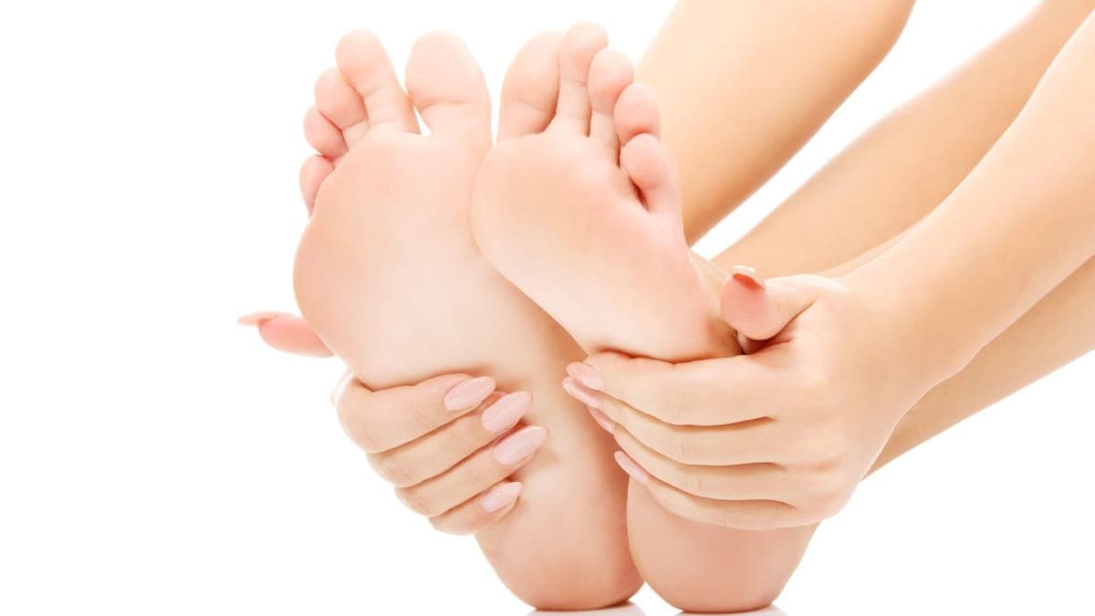 this home made remedy made by candle and many more things can easily prevent crack heels within seven days lif