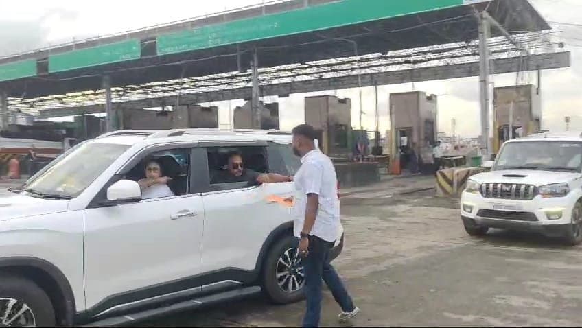 councillor entry to cm mamata banerjee convoy gnr