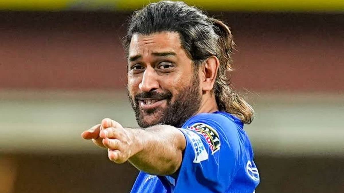 IPL 2025: Harbhajan Singh triggered a big controversy as he called MS Dhonis fans the only real ones while others were paid spt 