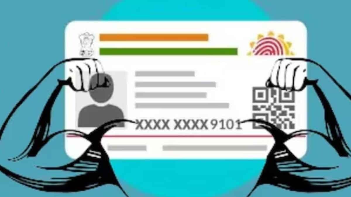 Use Aadhaar Card In Travel, Hotel Without Revealing Its Number gnr 