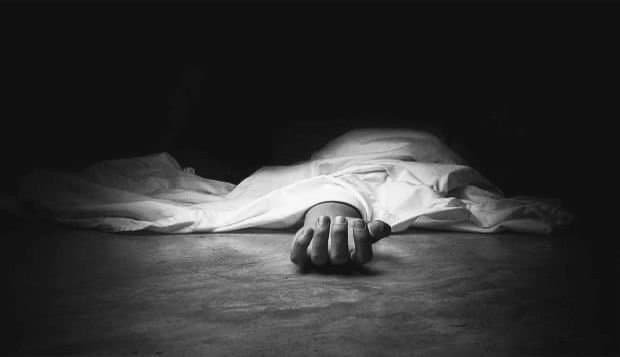 Couple dead body found in madhyamgram flat