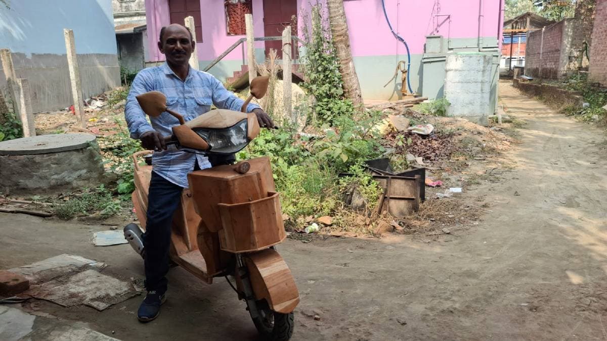 scooty prepared in mahogany tree wood gnr