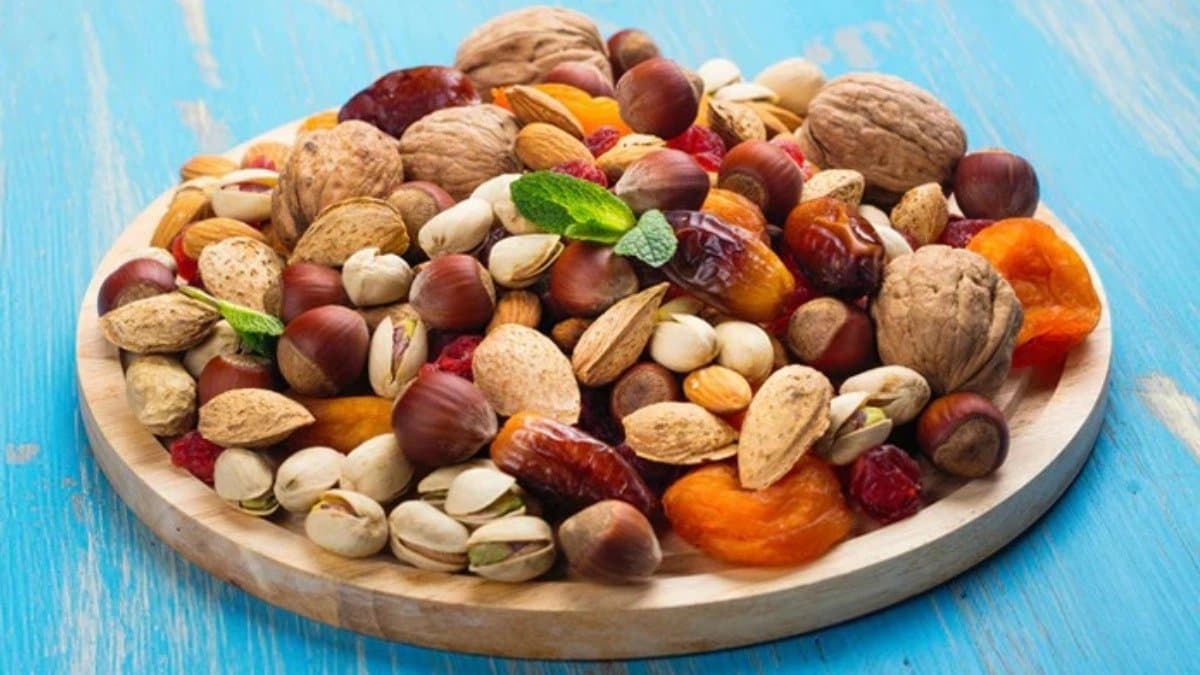 What is the best time to consume Dry fruits