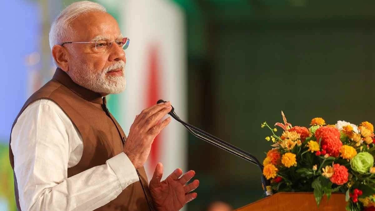 PM Modi unveils BSNL Swadeshi 4G network
