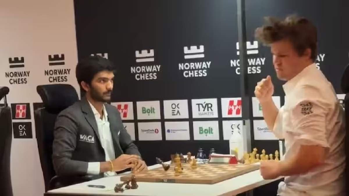VIral Video: Magnus Carlsen punches table after crushing defeat against D Gukesh