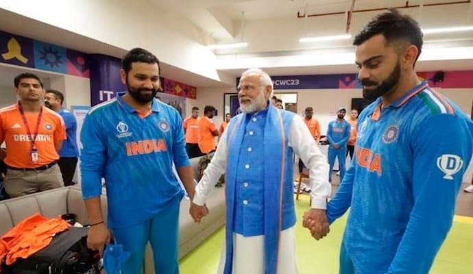 PM Modi meets Indian cricketers after World Cup loss