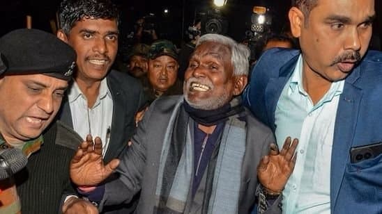 Champai Soren Kept On Hold By Governor