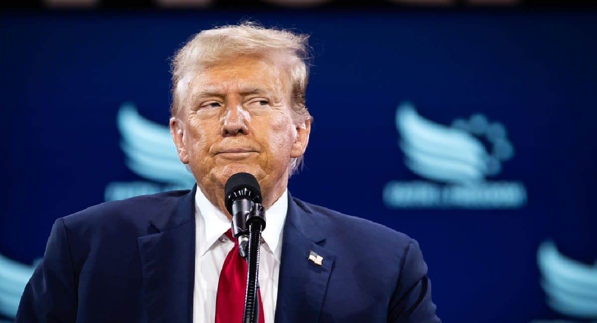 India-Pakistan Update Trump said I love Pakistan and also repeats stopping India-Pak conflict claim