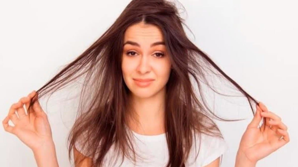 These tips help to get silky hair before Durga puja 2025